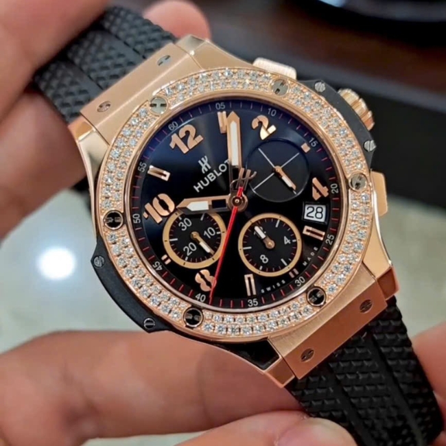 Hublot Bigbang Chronograph KingGold 18K - Niềng kim cương 41mm 1