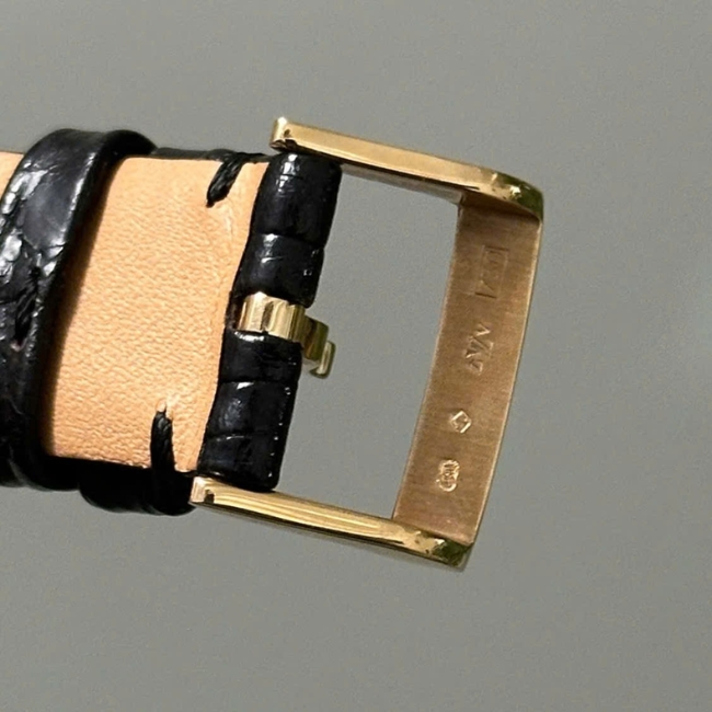 LOUIS VUITTON EMPRISE Quartz Q321M0 Vàng đúc 18k 22mm 6