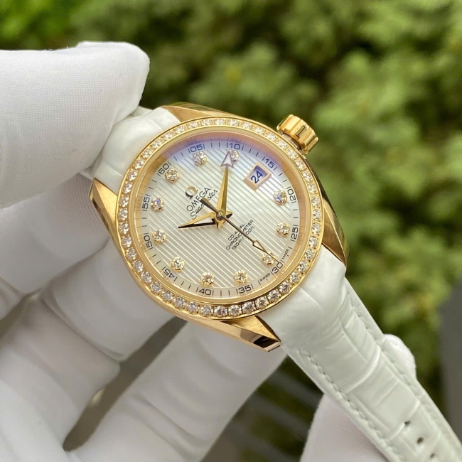 Omega nữ Aqua Terra 150M Co-Axial 231.58.30.20.55.002 MOP Gold 18K Diamond 2
