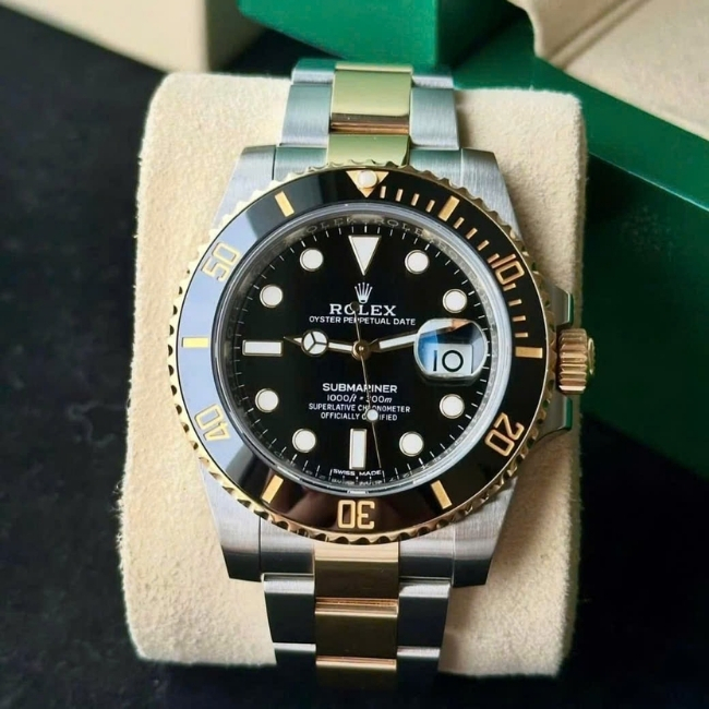 Rolex Submariner Date mặt số đen Demi vàng 18k 40mm - cọc số dạ quang 1