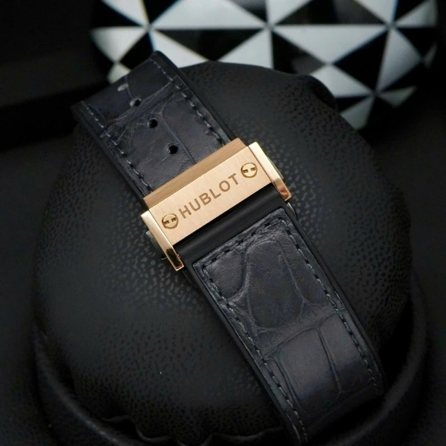 Hublot Classic Fusion Titanium 18k King Gold 42mm 542.OX.7081.LR - mặt xám trải tia 2