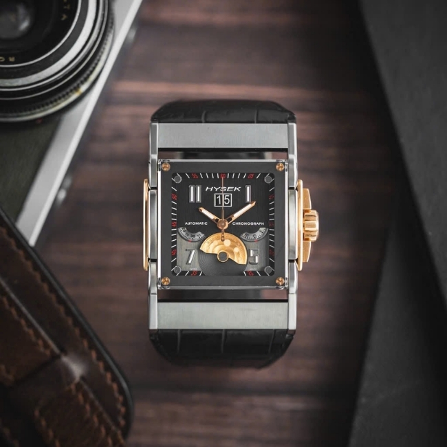 Hysek Furtif Chronograph Grande Date FU4422B03 44mm limited 30 chiếc Titanium 18k 1