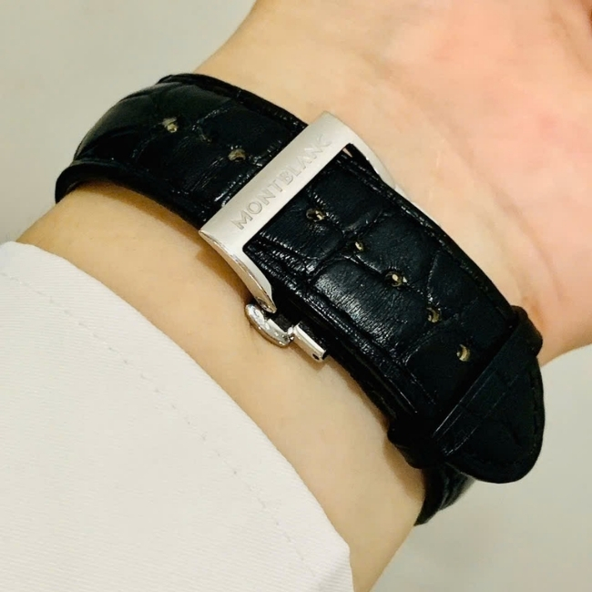 Montblanc Star Dual Time 114857 42mm - mặt trắng vân sóng Automatic 2