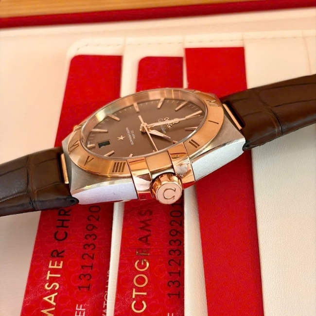 Omega Công tê mặt chocolate - Bezel 18k 39mm Automatic 2