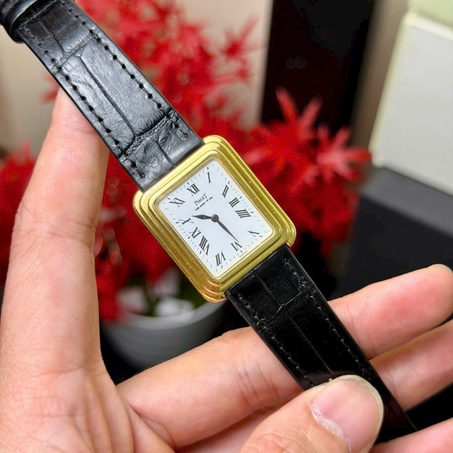 Piaget tank vàng đúc 18k 74121 Quartz - mặt trắng máy pin 2 kim 1