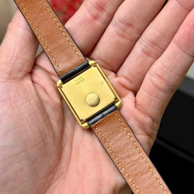 Piaget tank vàng đúc 18k 74121 Quartz - mặt trắng máy pin 2 kim 4