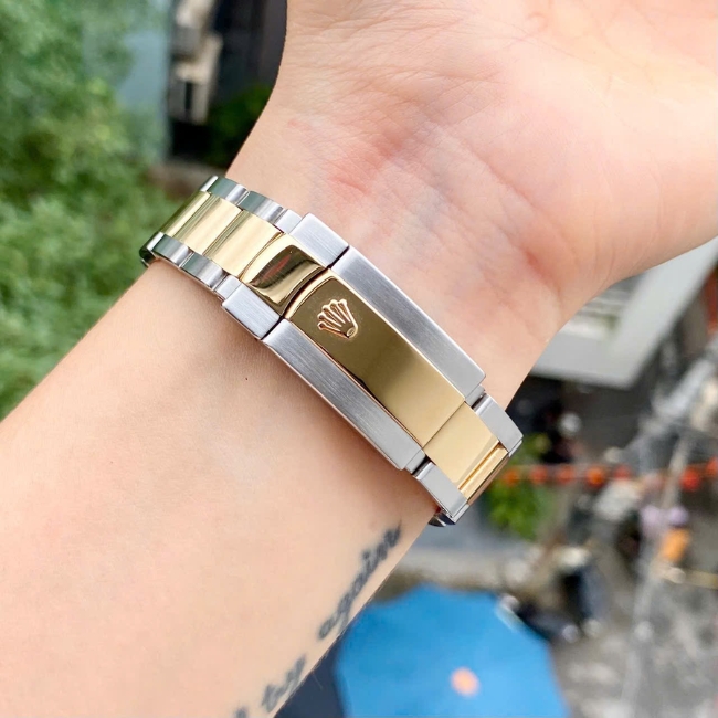 Rolex Date Just 116333 41mm mặt champagne cọc số kim cương - demi vàng 18k 7