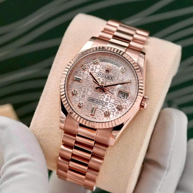 Rolex Day Date 118235 vi tính hồng - cọc số kim cương - Diamond Baguette 69 3