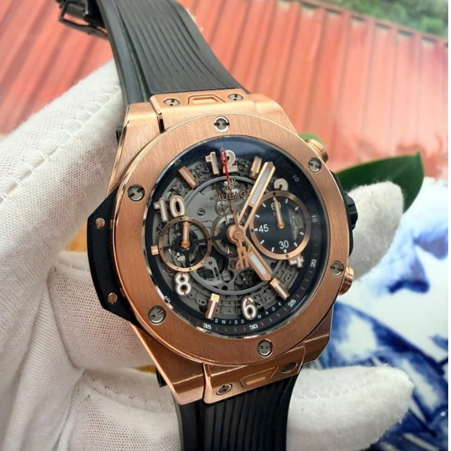 Hublot Big Bang Unico Skeleton king gold 18k 42mm - dây cao su 5