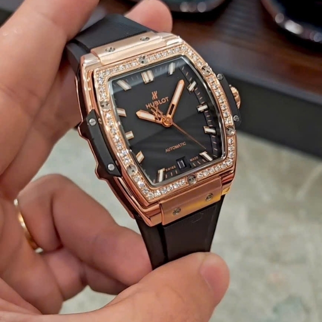 Hublot Spirit Of Big Bang King Gold 18k Diamond Black 662.OX.1180.RX.1204 39mm 2