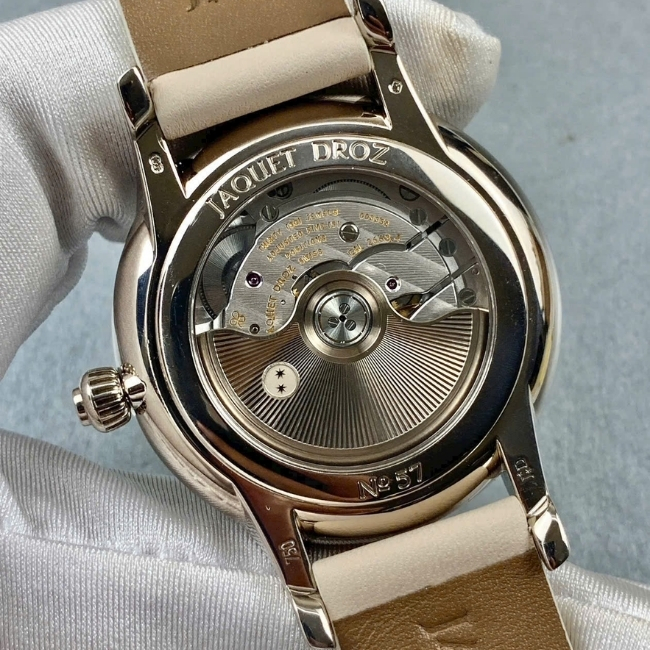 Jaquet Droz Grande Seconde Mother of Pearl J014014272 Diamond 18k MOP 39mm 4
