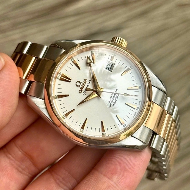 Omega Aqua Terra 150M Coaxial 39.2mm Demi hồng 18k dây kim loại 6