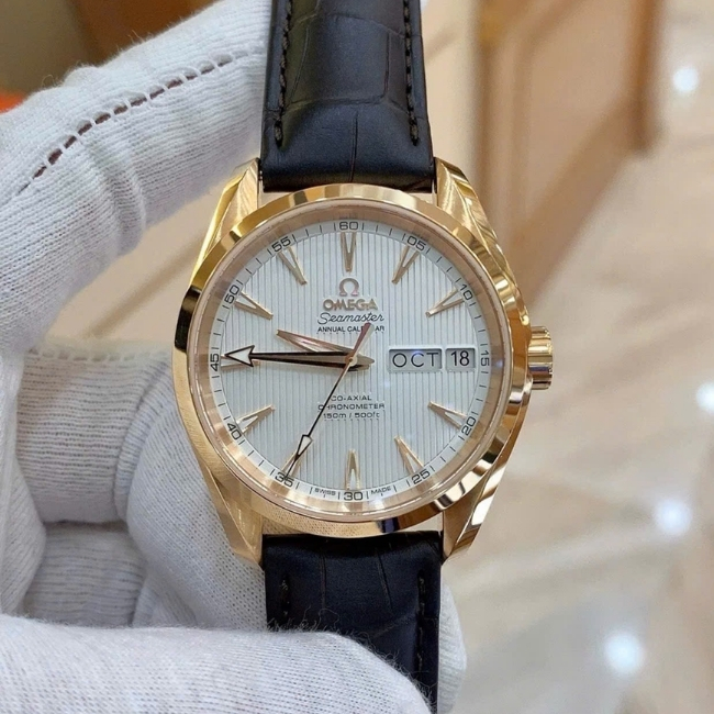 Omega Aqua Terra lịch thường niên - Vàng đúc 18k 38.5mm Automatic - mặt trắng 1