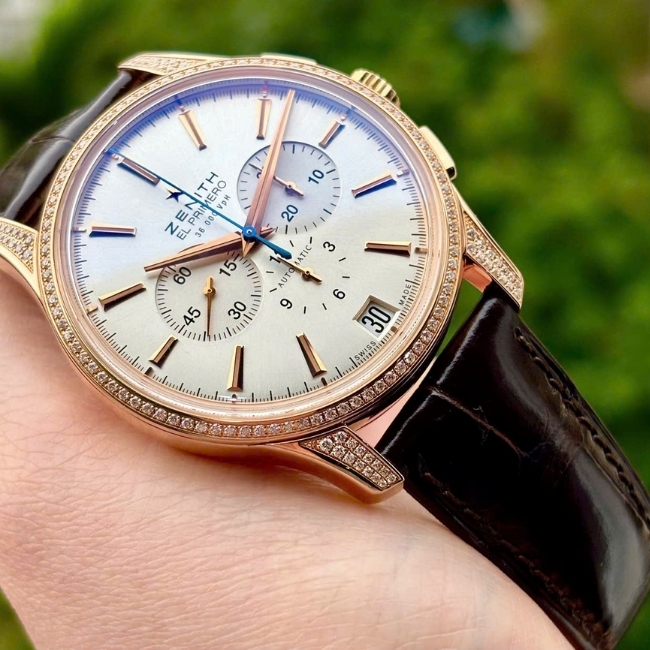 Zenith Captain Chronograph Vàng khối 18k 42mm Bezel Diamond- mặt trắng cọc vạch 2