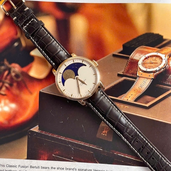 Arnold & Son Perpetual Moon Gold 1GLAR.I01A.C122A Vàng hồng 18k 42mm 7