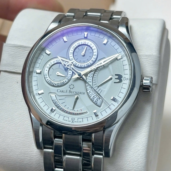 Carl F. Bucherer Manero RetroGrade 00.10901.08.26.21 40mm Automatic 6