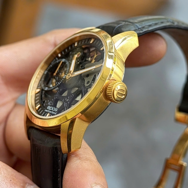 Epos Swiss Skeleton E-3424.189.24.15.25 - mặt đen vỏ vàng 42mm 6