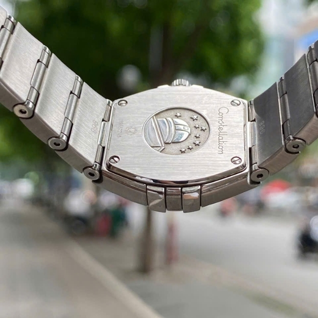Omega Constellation Black Diamond Quartz 24mm 123.15.24.60.51.001 2
