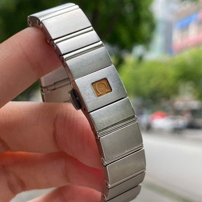 Omega Constellation Black Diamond Quartz 24mm 123.15.24.60.51.001 3