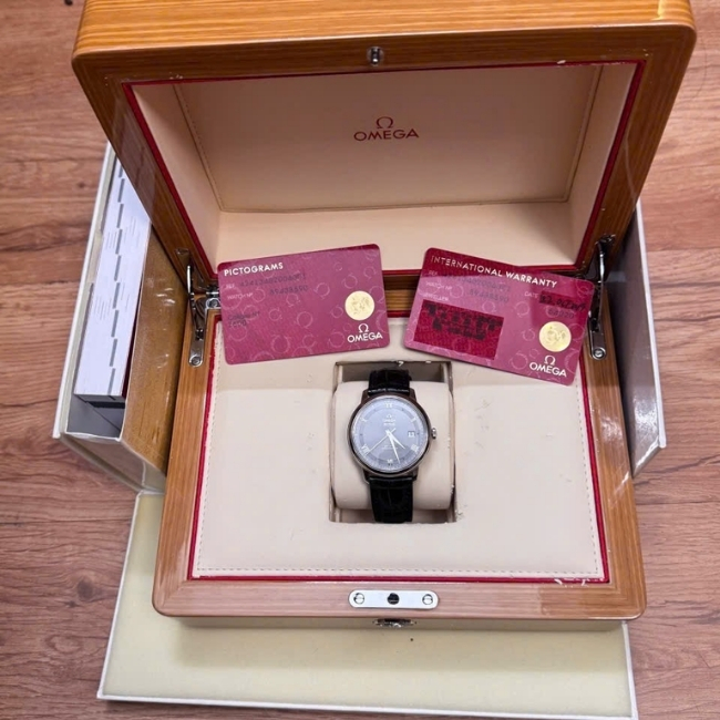 Omega De Ville Prestige 424.13.40.20.06.001 - mặt xám trải tia 39.5mm Coaxial 6