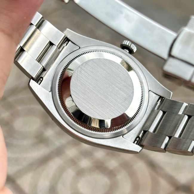 Rolex 116234 Datejust black Roman Dial Oyster seri random dây tóc xanh 3