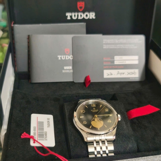 Tudor 1926 Luna 39mm M91560-0003 Black Dial Moon Phase 1
