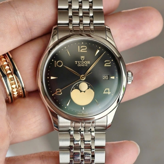 Tudor 1926 Luna 39mm M91560-0003 Black Dial Moon Phase 4