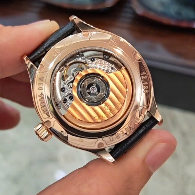 Carl F. Bucherer Manero Moonphase 18k Rose Gold 38mm Automatic 4 (2)