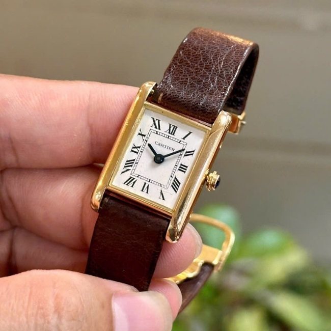 Cartier Tank Louis Cartier Small 18K Yellow Gold 866001 1989 - Máy cót tay 4