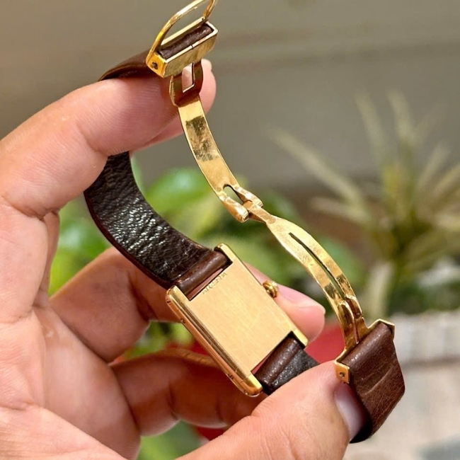 Cartier Tank Louis Cartier Small 18K Yellow Gold 866001 1989 - Máy cót tay 5