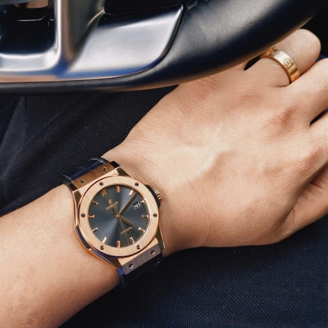 Hublot Classic Fusion 18k King Gold grey xám trải tia Auto 42mm 1