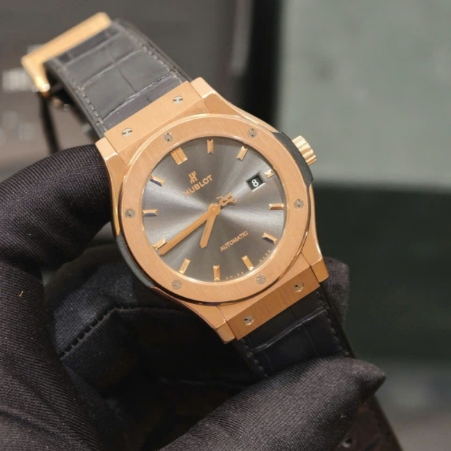 Hublot Classic Fusion 18k King Gold grey xám trải tia Auto 42mm 4