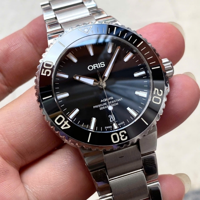 ORIS AQUIS DATE CALIBRE 400 01 400 7769 4154-07 8 22 09PEB Black Dial Bezel Ceramic 5