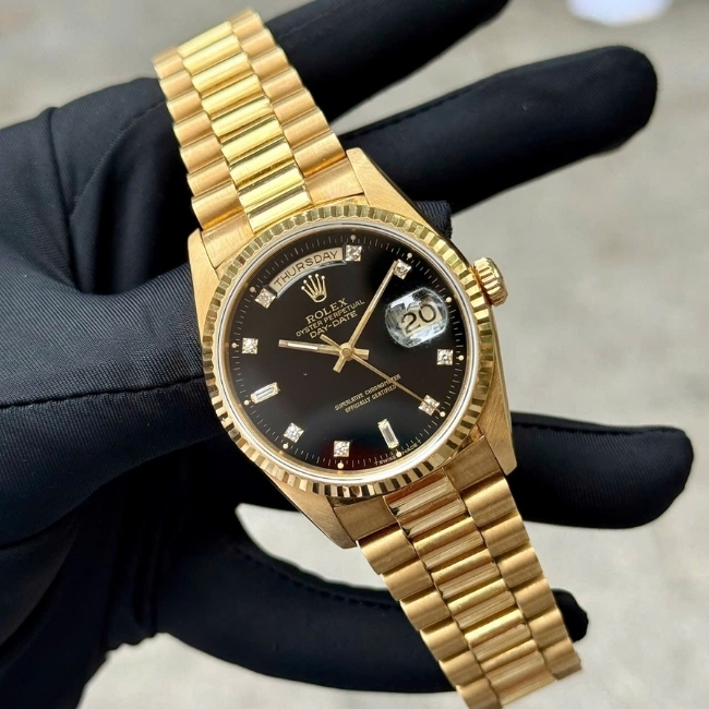 Rolex DayDate 18238 Black Dial Diamond Baguette 69 6