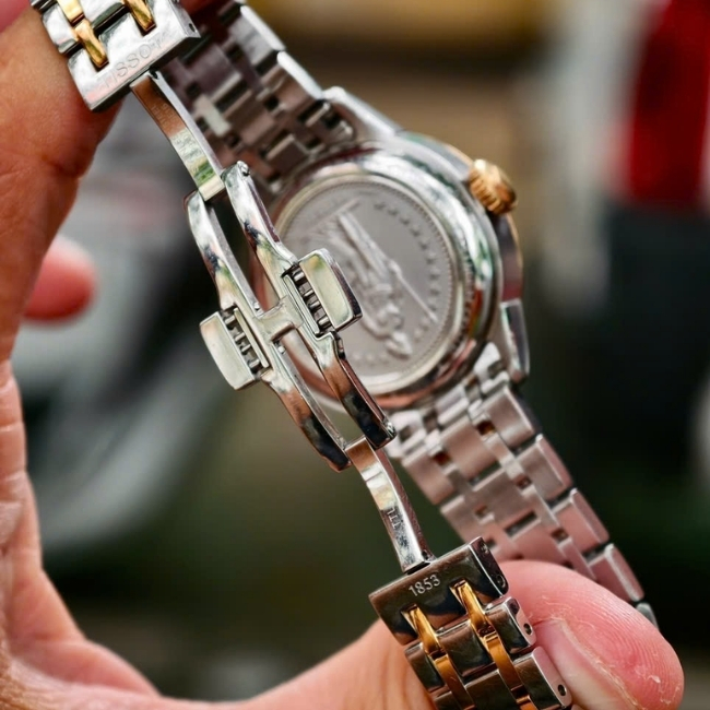 Tissot Chemin nữ 32mm - mặt xà cừ khảm trai - Máy Automatic trữ cót 80h 10