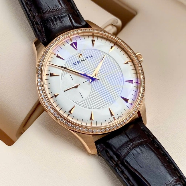 Zenith Elite Diamond 18K Rose Gold Watch 22.2010.681 - Niềng kim zin 6