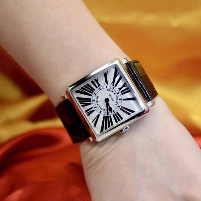 Franck Muller 6002 M QZ R (OG)-GREY Master Square Quartz Franck Muller 6002 M QZ R (OG)-GREY Master Square Quartz