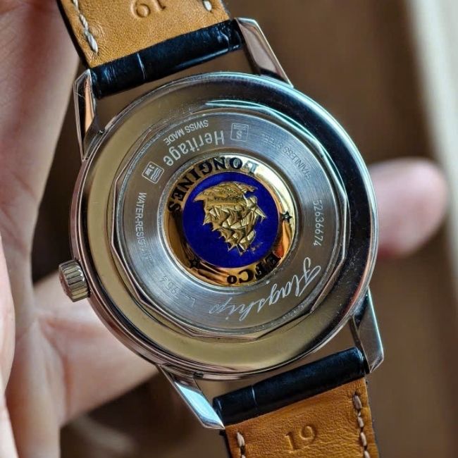 Longines Heritage Flagship - Đáy thuyền buồm - logo mề đay vàng đúc 18k 38.5mm 3 Longines Heritage Flagship - Đáy thuyền buồm - logo mề đay vàng đúc 18k 38.5mm 3