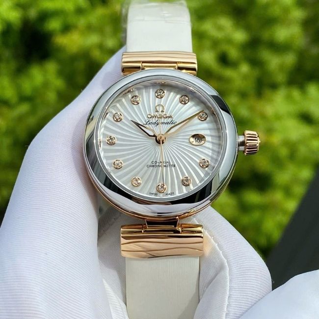 OMEGA De Ville 425.22.34.20.55.001 Lady Matic 34mm nữ demi vàng hồng cọc số kim cương 7 OMEGA De Ville 425.22.34.20.55.001 Lady Matic 34mm nữ demi vàng hồng cọc số kim cương 7