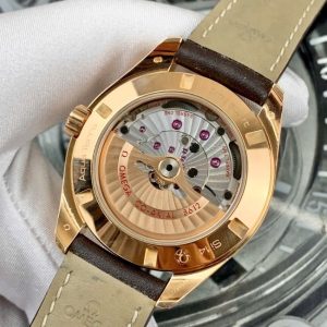 Omega Aqua Terra 2 lịch 18k Rose Gold 41.5mm - Black Dial vân gỗ kẻ sọc 3