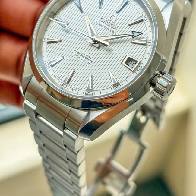 Omega Aqua Terra CoAxial 38.5mm - mặt số trắng vân gỗ 6