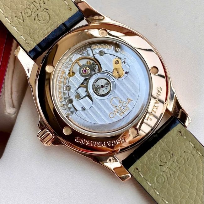 Omega DeVille 38mm 18k Rose gold on leather strap - Khoá đôi vàng đúc 18k 2 Omega DeVille 38mm 18k Rose gold on leather strap - Khoá đôi vàng đúc 18k 2