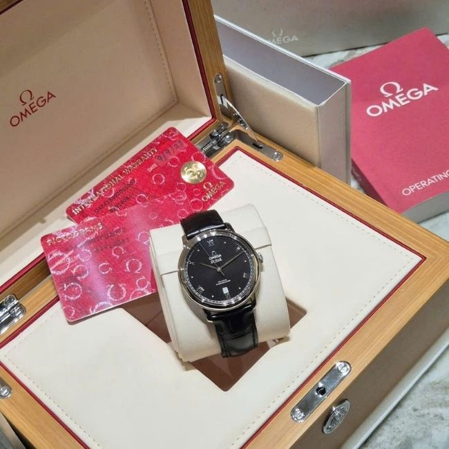 Omega DeVille Co-Axial Chronometer - Black Dial vân xước 39.5mm 2