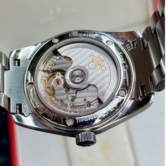 Omega Seamaster Aqua Terra Mid Size Chronometer 25047500 MOP Diamond 3 Omega Seamaster Aqua Terra Mid Size Chronometer 25047500 MOP Diamond 3