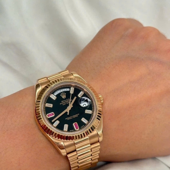 Rolex Day-Date 218235 vàng hồng 18k 41mm mặt đen cọc số Diamond baguette ruby đỏ 69 1