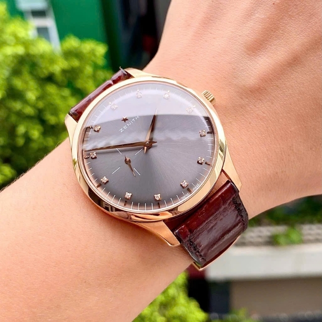 Zenith Heritage Ultra Thin - Mặt xám trải tia - cọc số kim cương - Vàng đúc 40mm 9