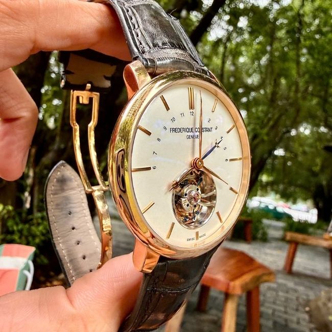 FC Tourbillon FC980 Niềng vàng đúc 18k - Máy Inhouse 43mm 2 FC Tourbillon FC980 Niềng vàng đúc 18k - Máy Inhouse 43mm 2