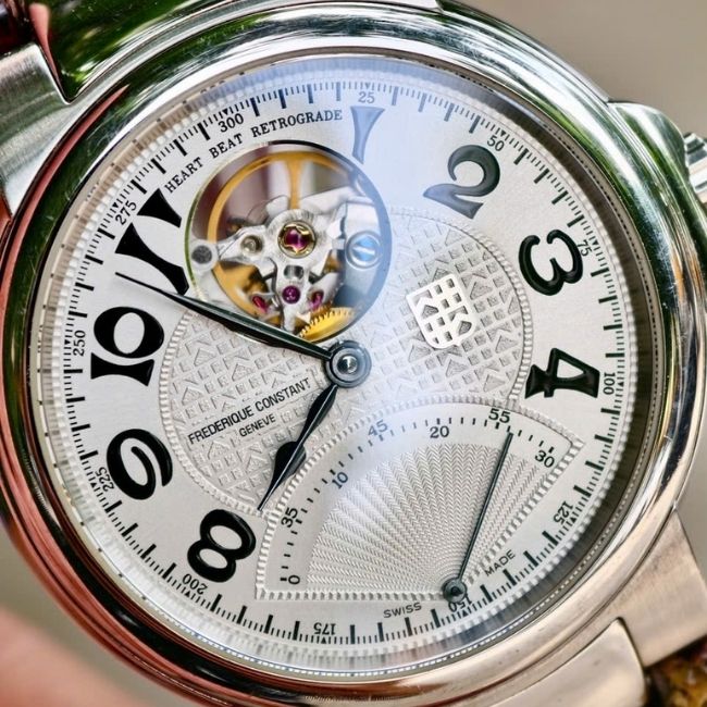 Frederique Constant FC-680 kim giật Automatic 2 Frederique Constant FC-680 kim giật Automatic 2