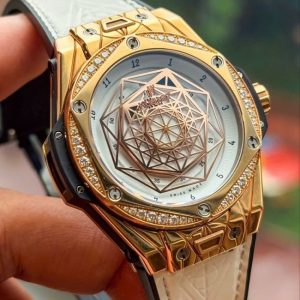 Hublot Big Bang Sang Bleu One Click Limited Edition 100pcs 2