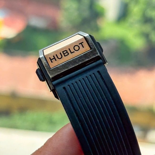 Hublot Big Bang Unico Vàng đúc 18k 42mm 5 Hublot Big Bang Unico Vàng đúc 18k 42mm 5